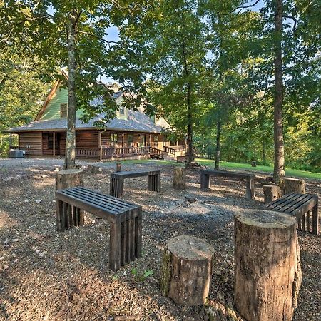 Broken Bow Retreat On 2 Acres With Hot Tub And Deck! Vila Exterior foto