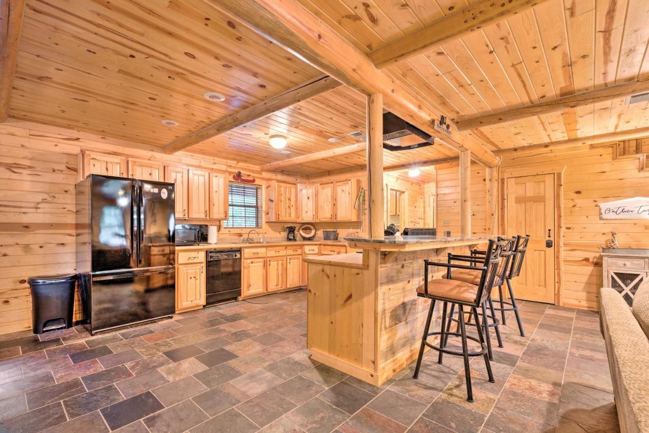 Broken Bow Retreat On 2 Acres With Hot Tub And Deck! Vila Exterior foto