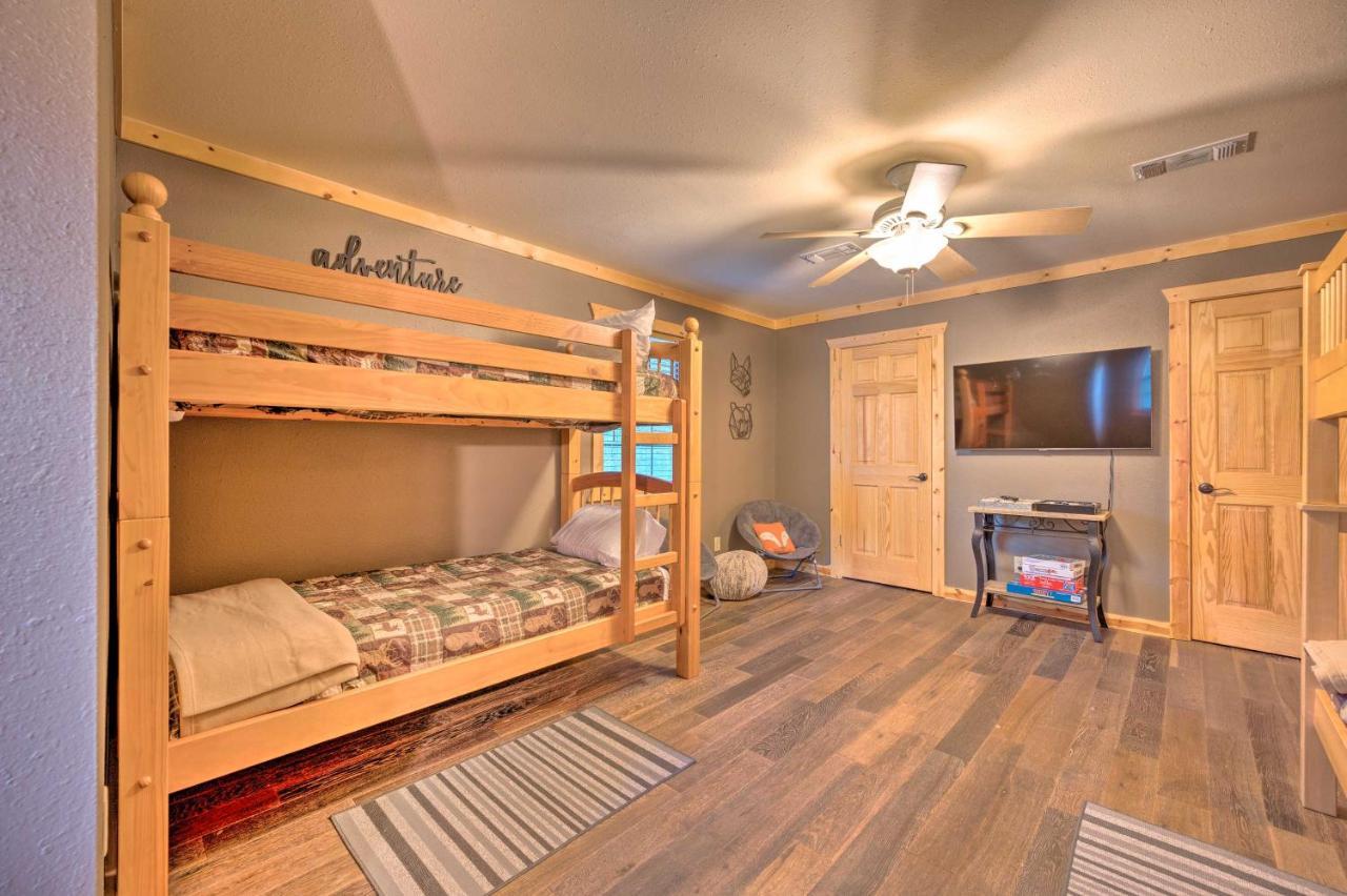 Broken Bow Retreat On 2 Acres With Hot Tub And Deck! Vila Exterior foto